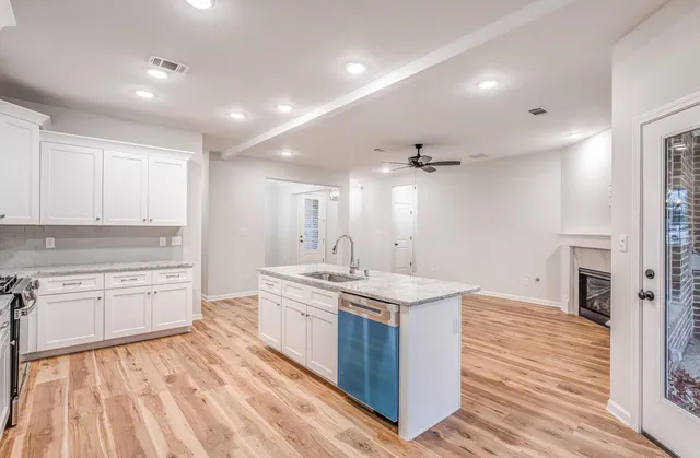 $394,950 | 185 Valleyview Lane, Oakland, TN 38060