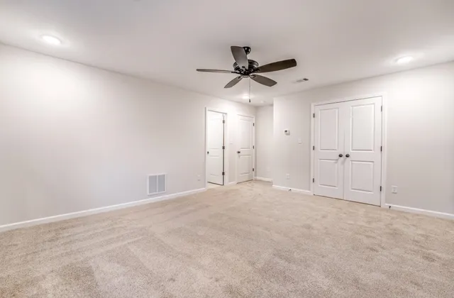 $394,950 | 185 Valleyview Lane, Oakland, TN 38060