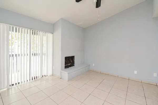 $1,150 | 9009 Richmond Avenue, Unit 411, Houston, TX 77063