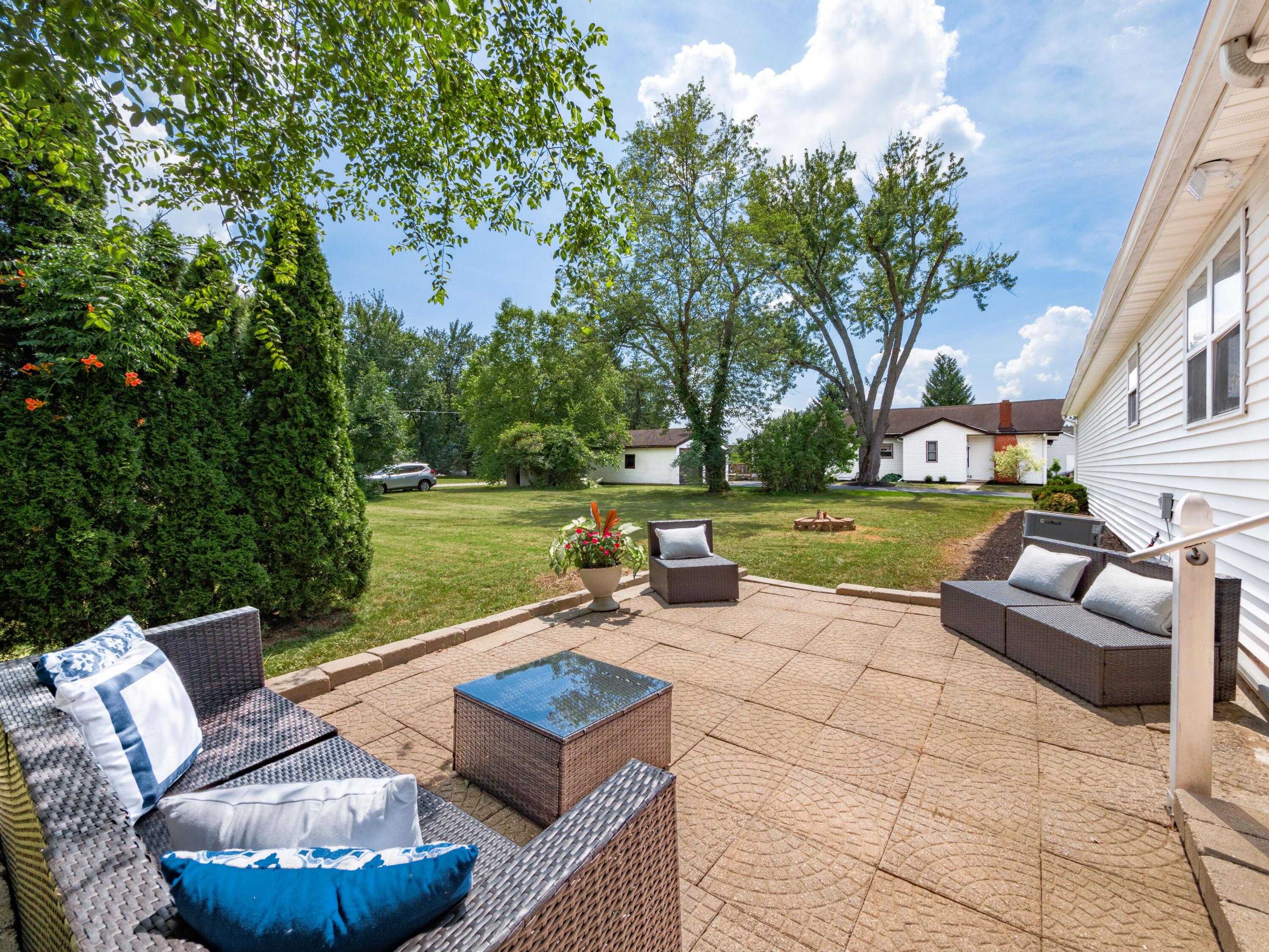 165 West Old Powell Road Powell, OH 43065 - Photo 9 of 12 Patio