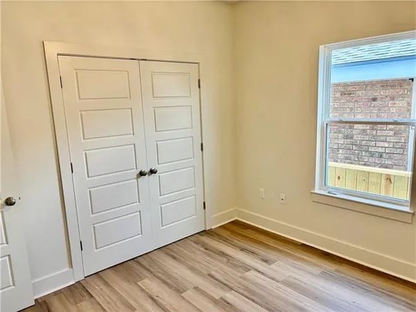 $239,900 | 2444 Huey P Long Avenue, Gretna, LA 70053