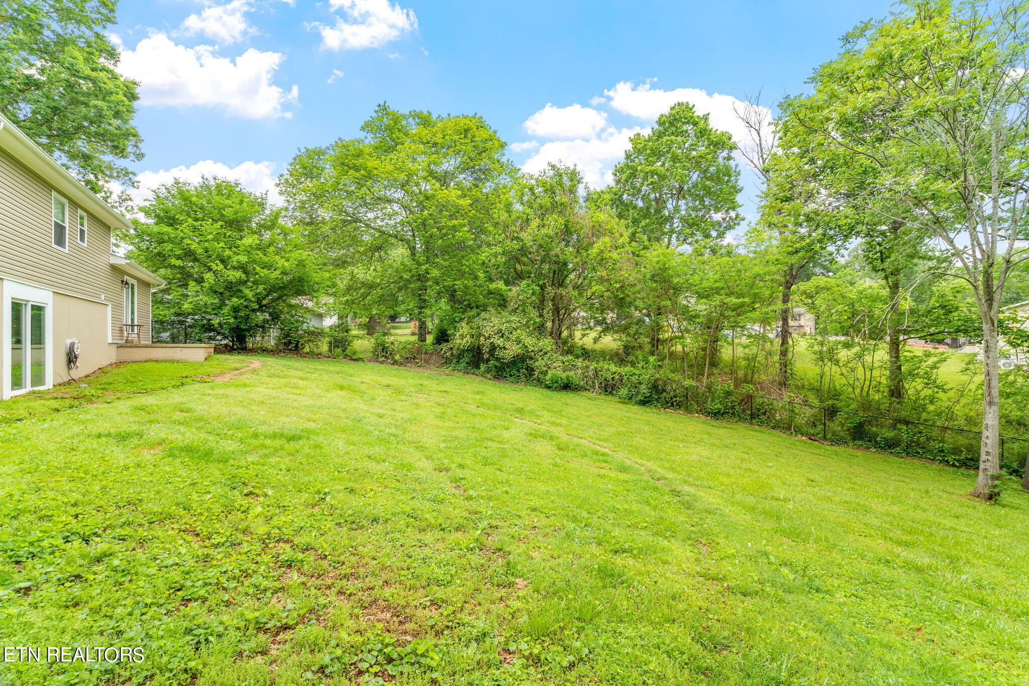 2328 Chukar Road Knoxville, TN 37923 - Photo 8 of 33 Gallery Image 8