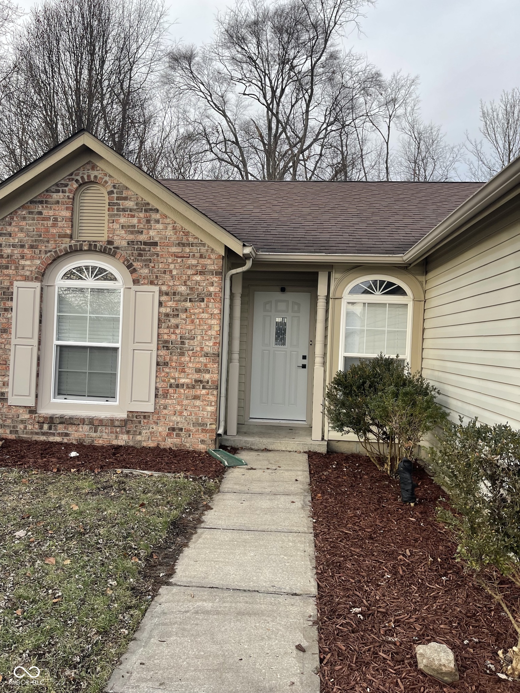 2914 Rothe Lane Indianapolis, IN 46229 - Photo 1 of 24 Gallery Image 1