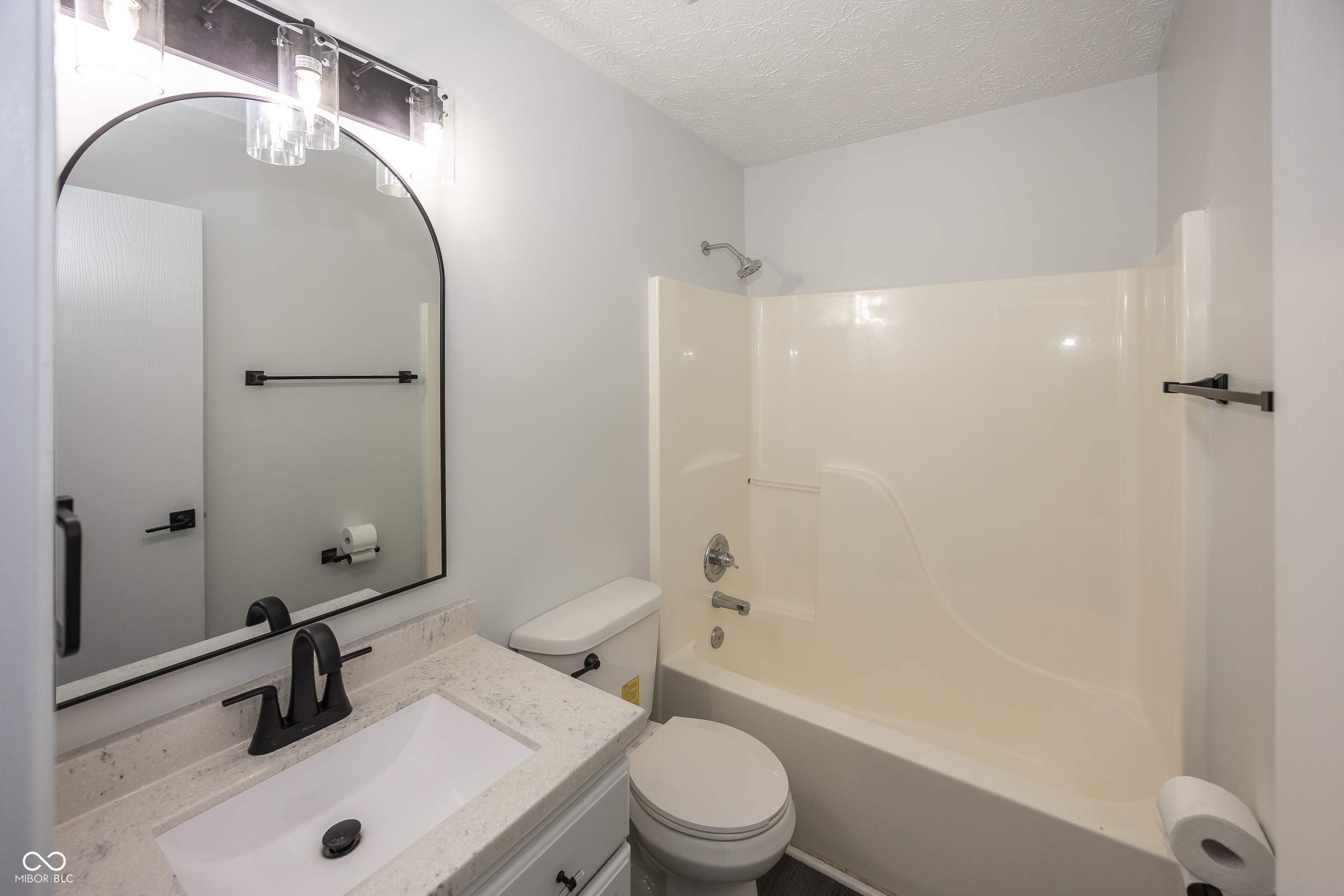 2914 Rothe Lane Indianapolis, IN 46229 - Photo 14 of 24 Gallery Image 14