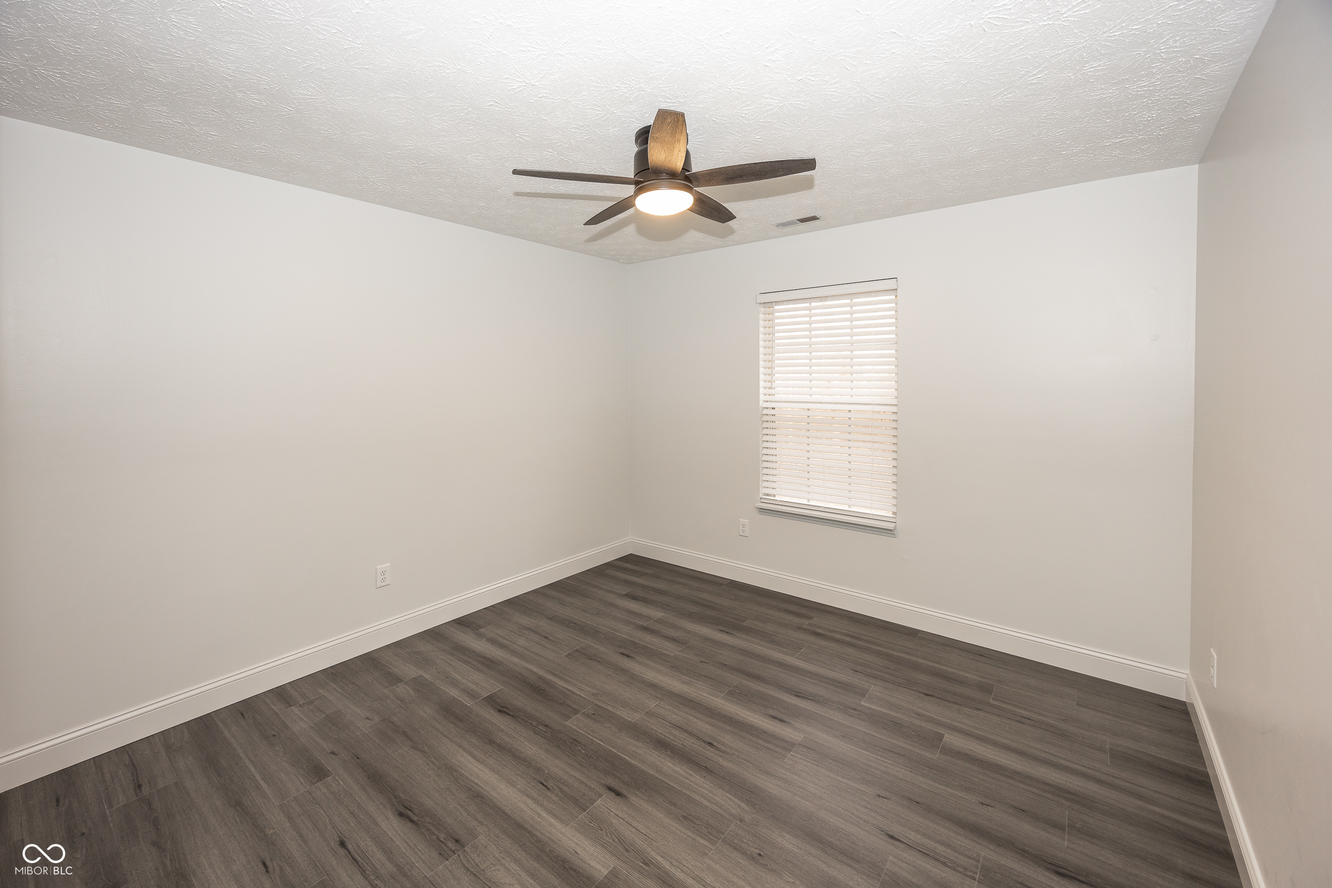 2914 Rothe Lane Indianapolis, IN 46229 - Photo 19 of 24 Gallery Image 19