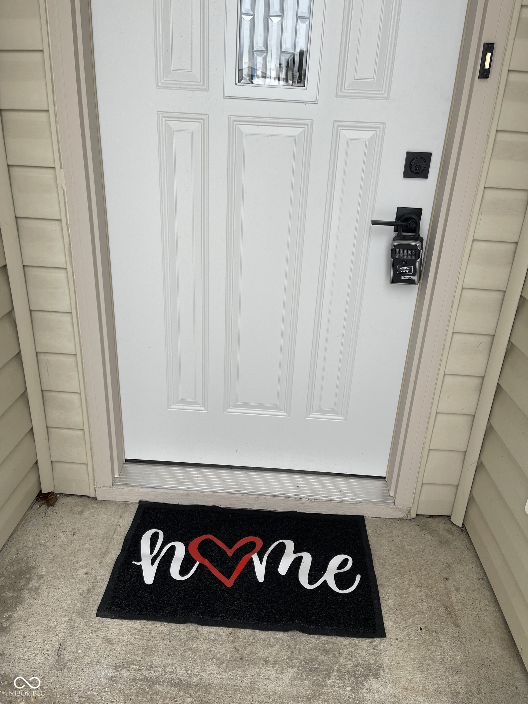 2914 Rothe Lane Indianapolis, IN 46229 - Photo 3 of 24 Gallery Image 3