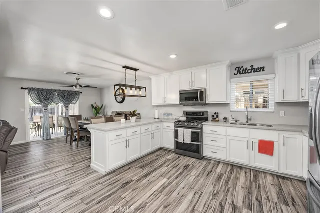 $399,900 | 5005 Surrey Lane, Bakersfield, CA 93309