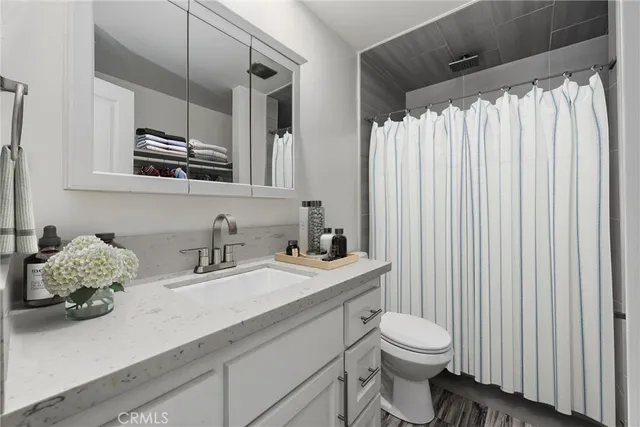 $399,900 | 5005 Surrey Lane, Bakersfield, CA 93309