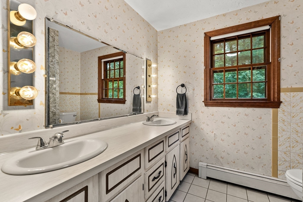 35 Lowell Road Pembroke, MA 02359 - Photo 19 of 42 Gallery Image 19
