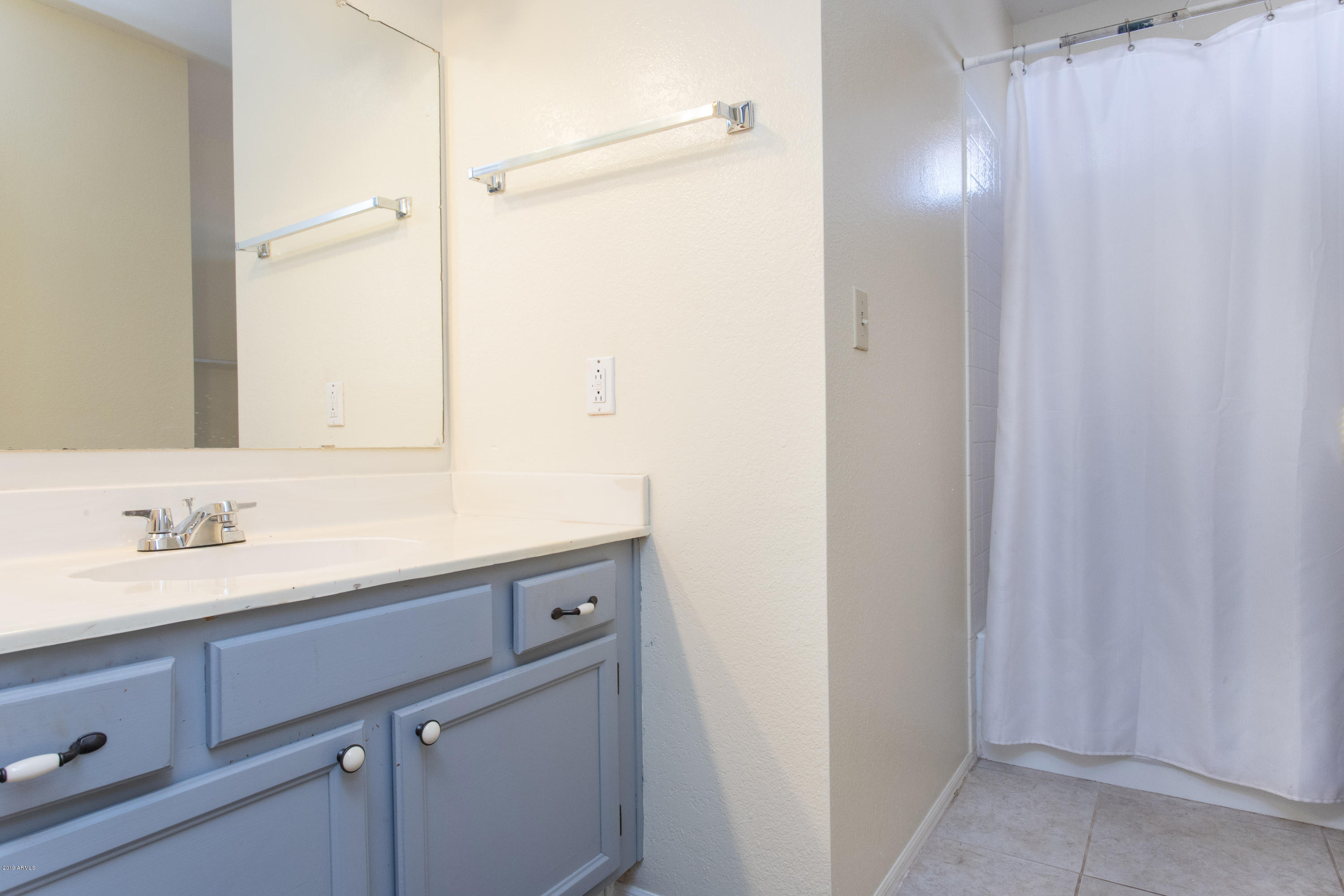 4226 East Frye Road Phoenix, AZ 85048 - Photo 13 of 19 4226 E Frye Rd-14