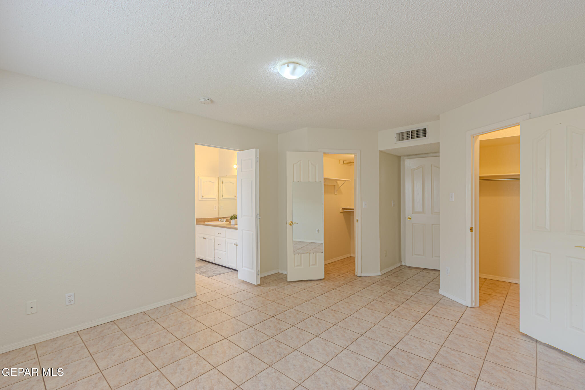 1420 Black Ridge Drive El Paso, TX 79912 - Photo 17 of 34 Primary Bedroom