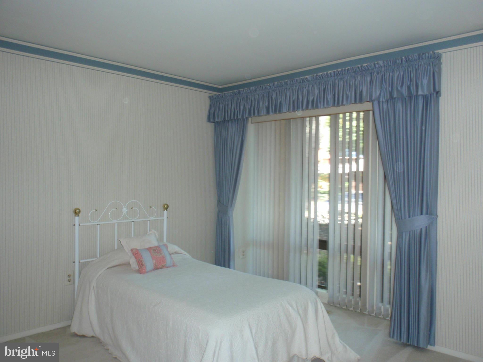 1406 Wolftrap Run Road Vienna, VA 22182 - Photo 16 of 30 Bedroom