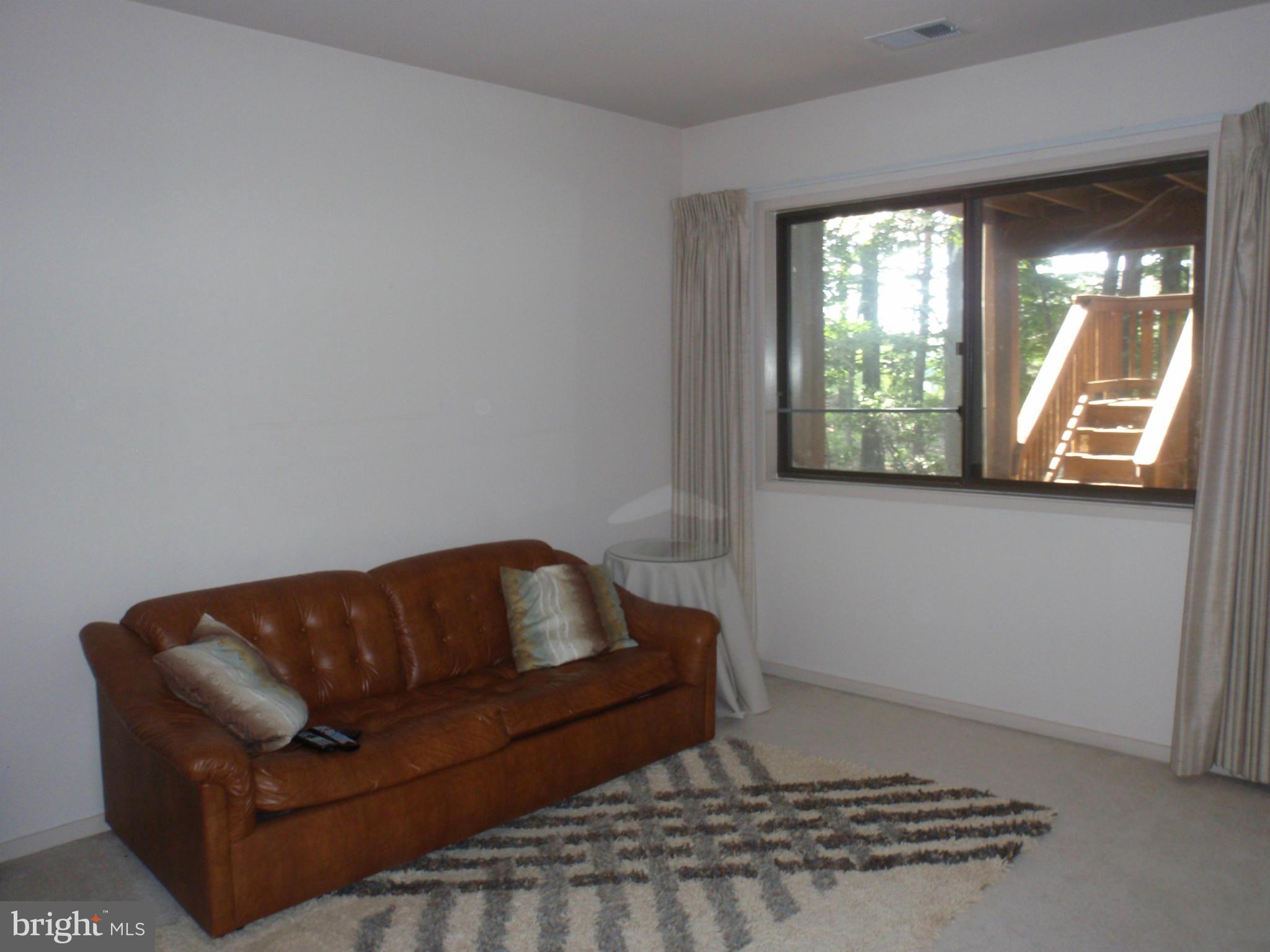 1406 Wolftrap Run Road Vienna, VA 22182 - Photo 23 of 30 Bedroom