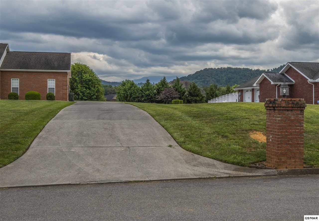 1315 Robert Ridge Road Sevierville, TN 37862 - Photo 2 of 36