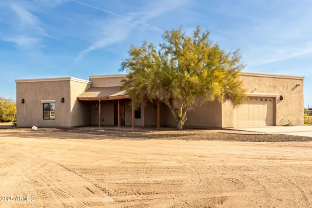 a view of swimming pool and lake view
