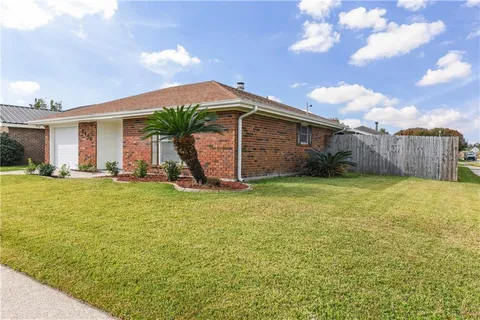 $235,000 | 3200 Jennifer Court, Marrero, LA 70072