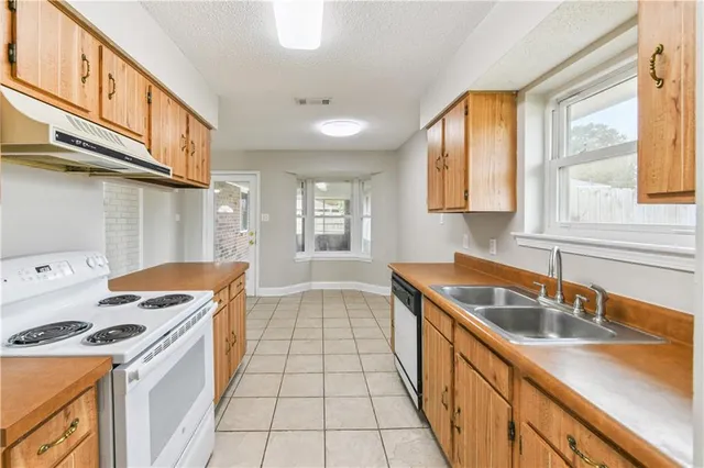 $235,000 | 3200 Jennifer Court, Marrero, LA 70072