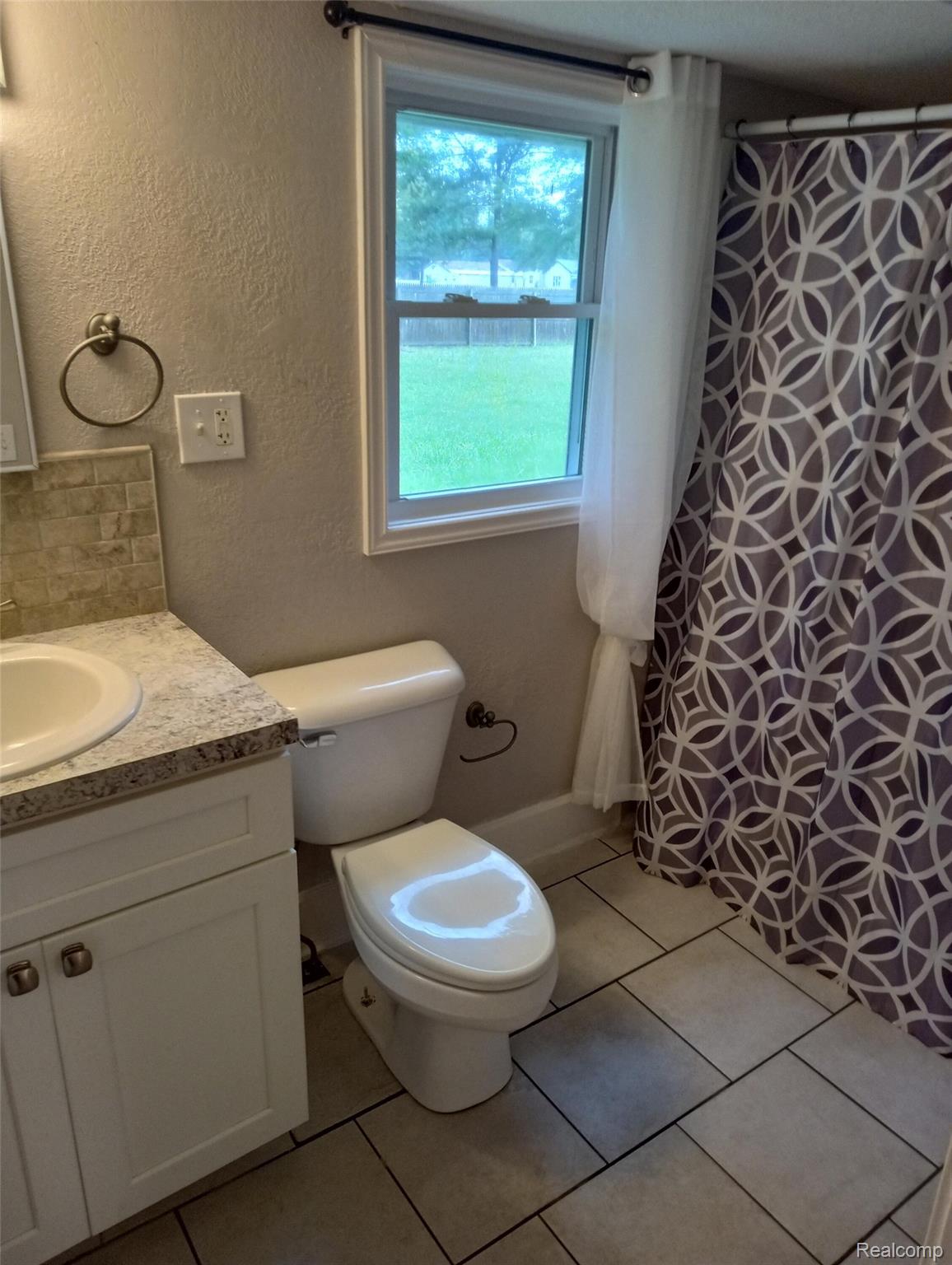 2224 West Isabella Road Midland, MI 48640 - Photo 20 of 22 020_beyc6aa5f0d520ffc.jpg