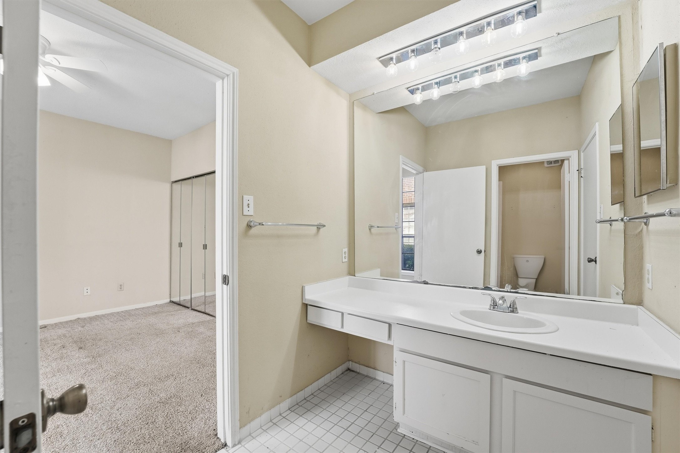 8055 Cambridge Street, Unit 5 Houston, TX 77054 - Photo 4 of 15