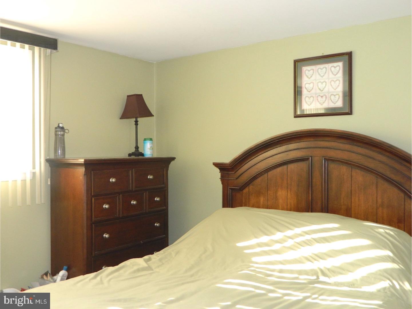 12144 Rambler Road Philadelphia, PA 19154 - Photo 5 of 10 Bedroom - Main