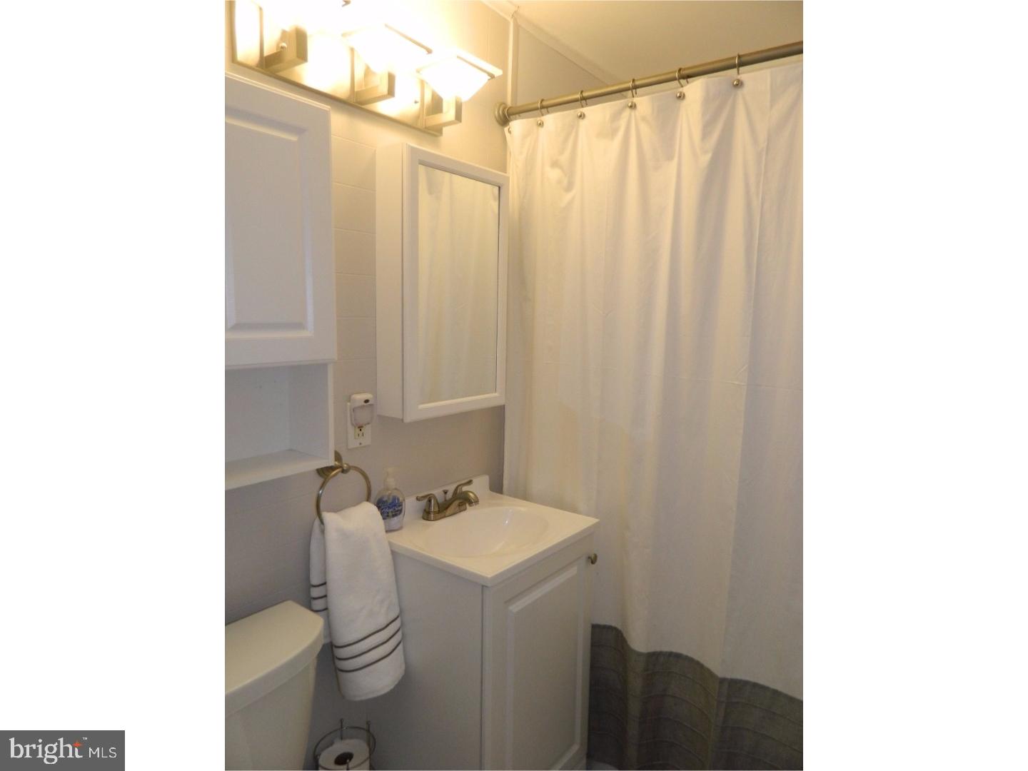 12144 Rambler Road Philadelphia, PA 19154 - Photo 6 of 10
