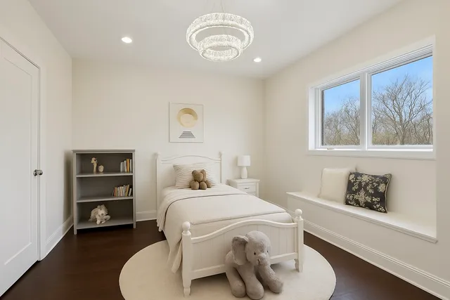 $2,400,000 | 4730 South Greenwood Avenue, Chicago, IL 60615