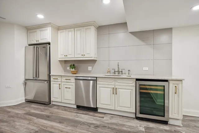 $2,400,000 | 4730 South Greenwood Avenue, Chicago, IL 60615