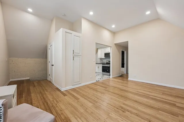 $2,400,000 | 4730 South Greenwood Avenue, Chicago, IL 60615