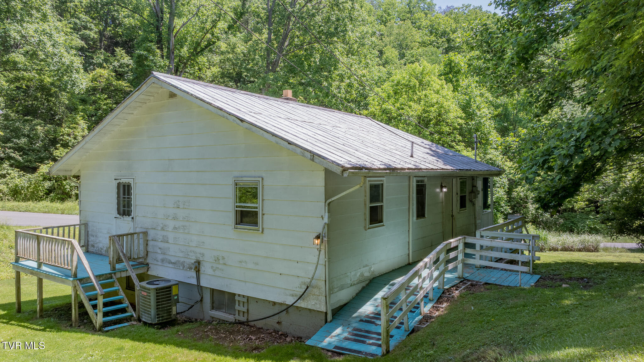 1380 Allison Gap Road Saltville, VA 24370 - Photo 30 of 35 dji_fly_20260528_142320_0911_17799927704