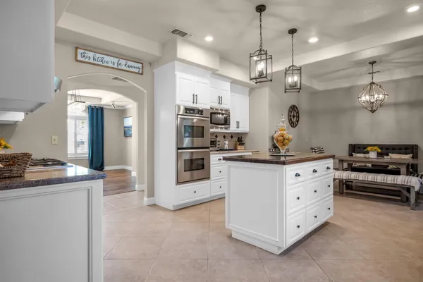 $1,300,000 | 4811 Argyle Lane, Sacramento, CA 95841