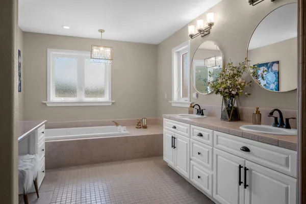$1,300,000 | 4811 Argyle Lane, Sacramento, CA 95841