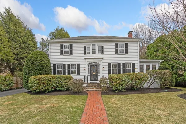 $1,785,000 | 15 Hancock Street, Lexington, MA 02420