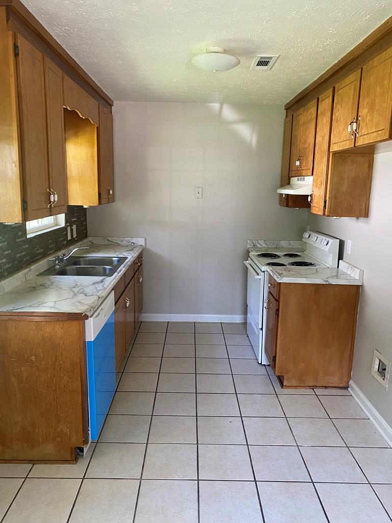 315 Pleasant Road Dothan, AL 36301 - Photo 9 of 12