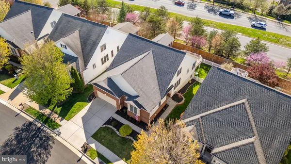 $839,990 | 6852 Tred Avon Place, Gainesville, VA 20155