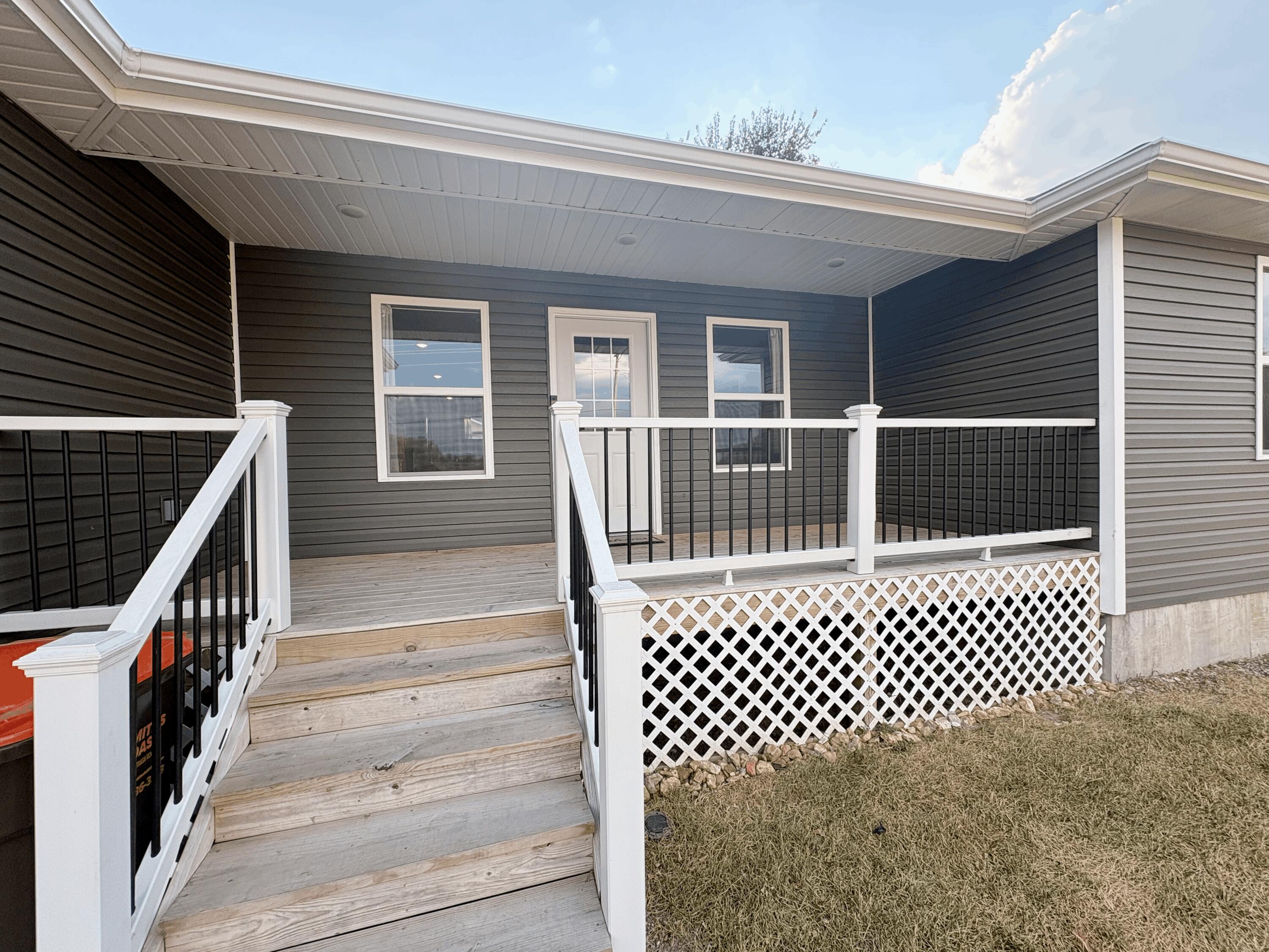 645 Cherry Street Lebanon, MO 65536 - Photo 1 of 23 IMG_1417