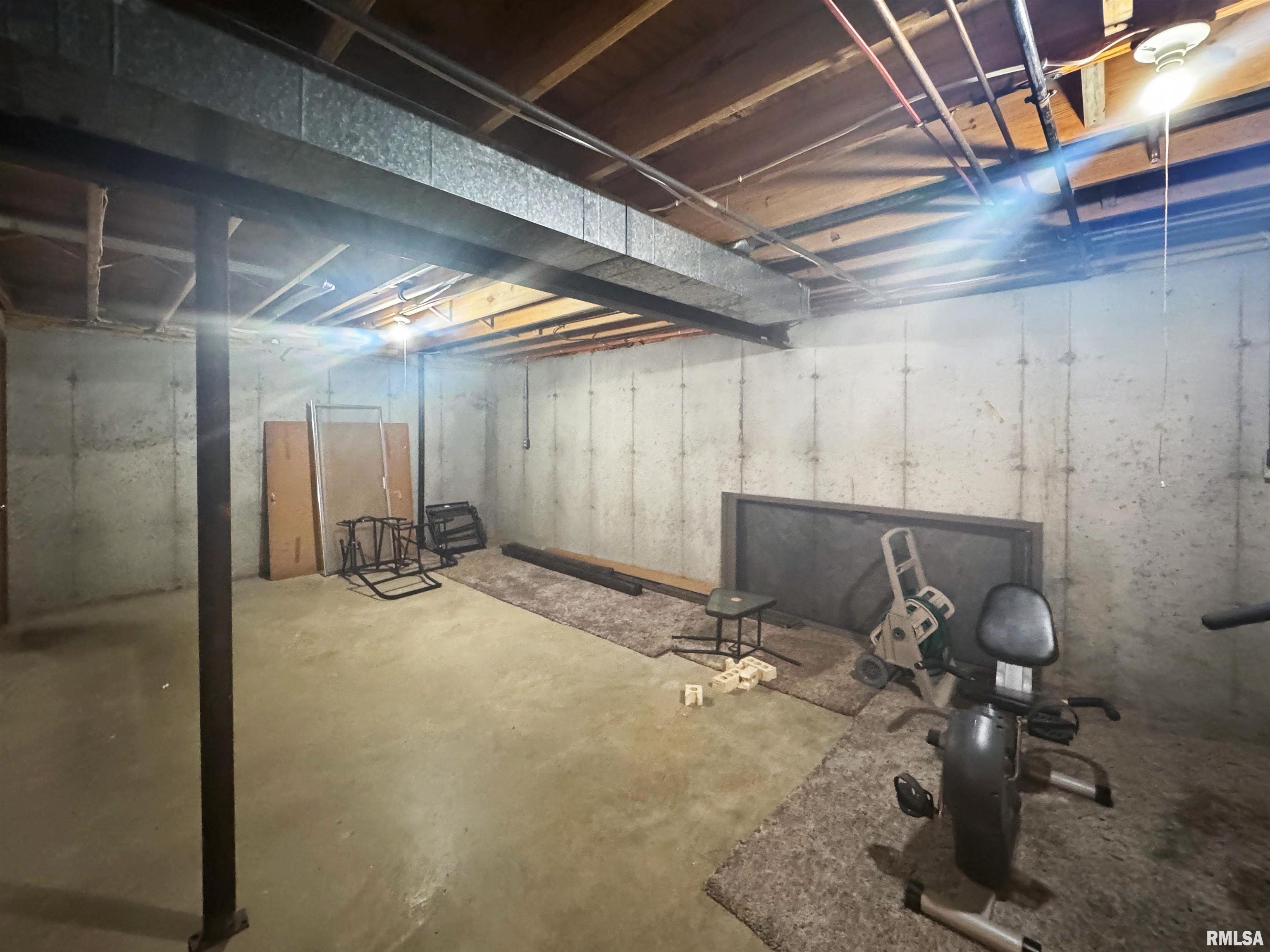 972-910 910 E Street Mount Sterling, IL 62353 - Photo 14 of 20