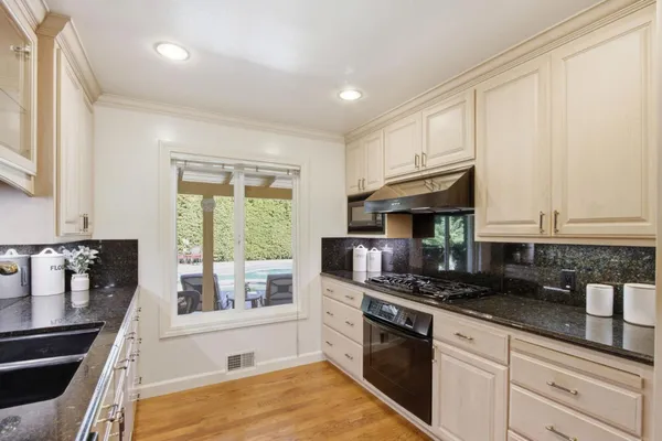 $3,898,000 | 1141 Covington Road, Los Altos, CA 94024