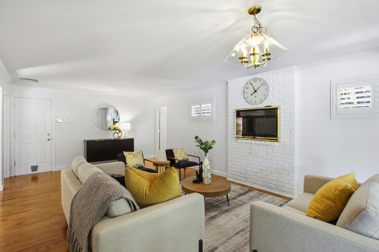 1141 Covington Road Los Altos, CA 94024 - Photo 7 of 40