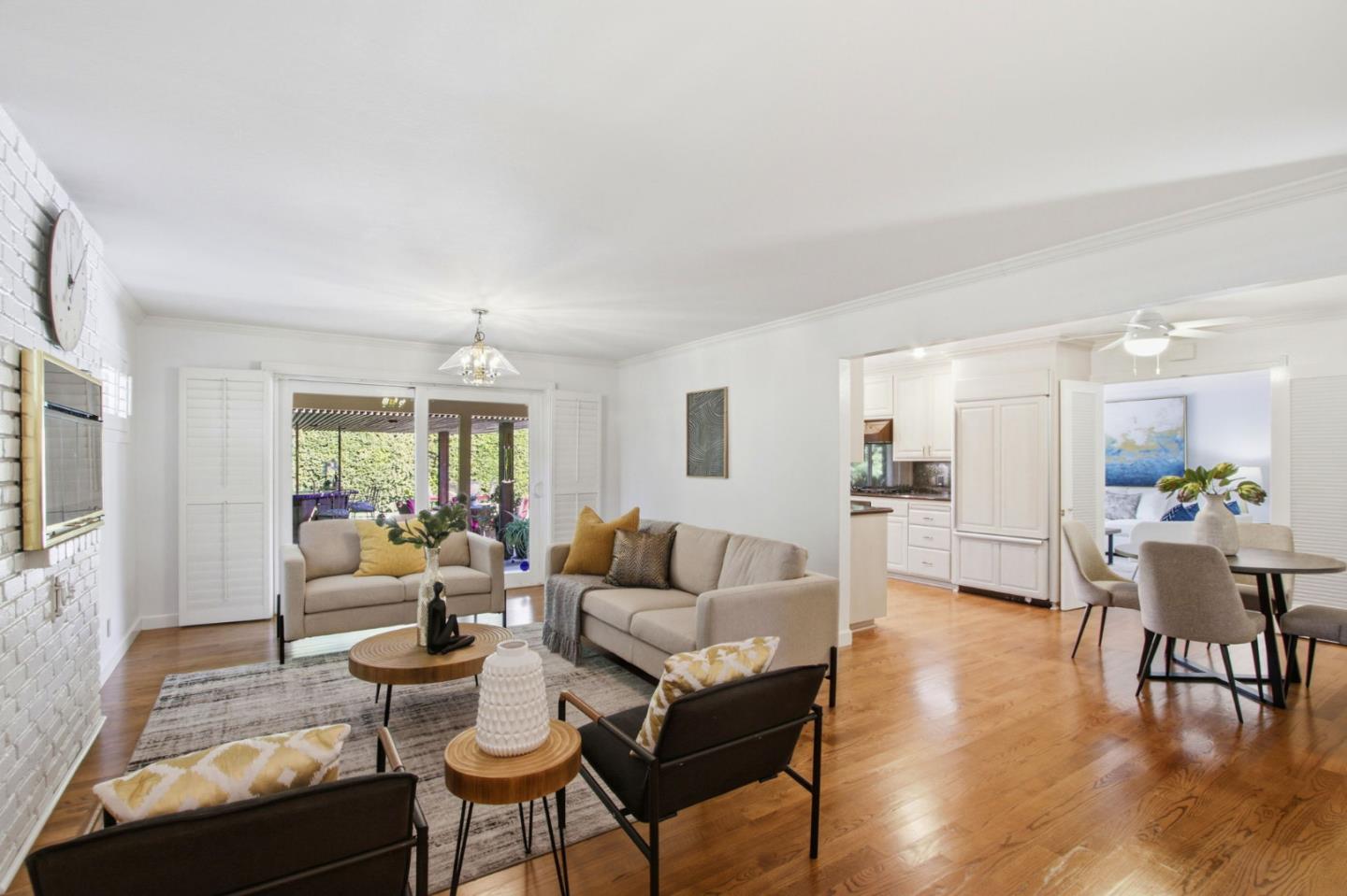 1141 Covington Road Los Altos, CA 94024 - Photo 8 of 40