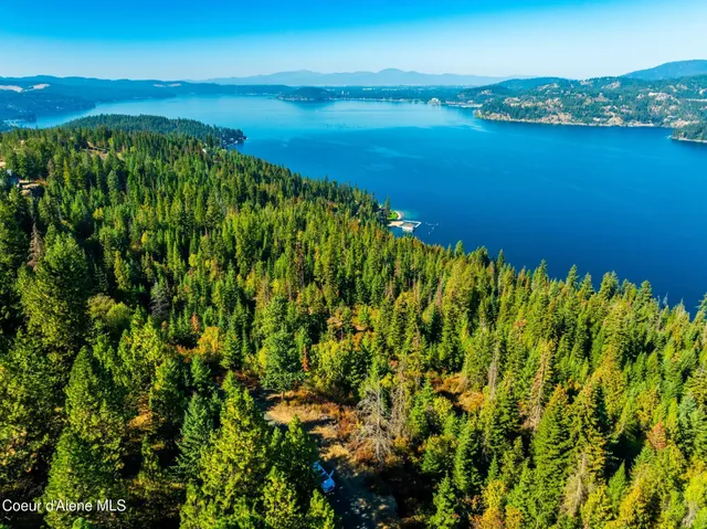 $17,000,000 | 5727 South Odelin Lane, Harrison, ID 83833