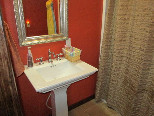 115 Joe Tabor Road Crossville, TN 38571 - Photo 16 of 21 16 Guest bath