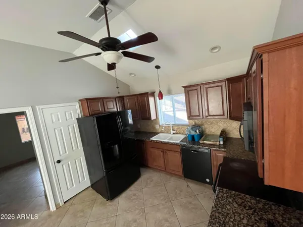 $1,600 | 1617 East Oak Street, Phoenix, AZ 85006