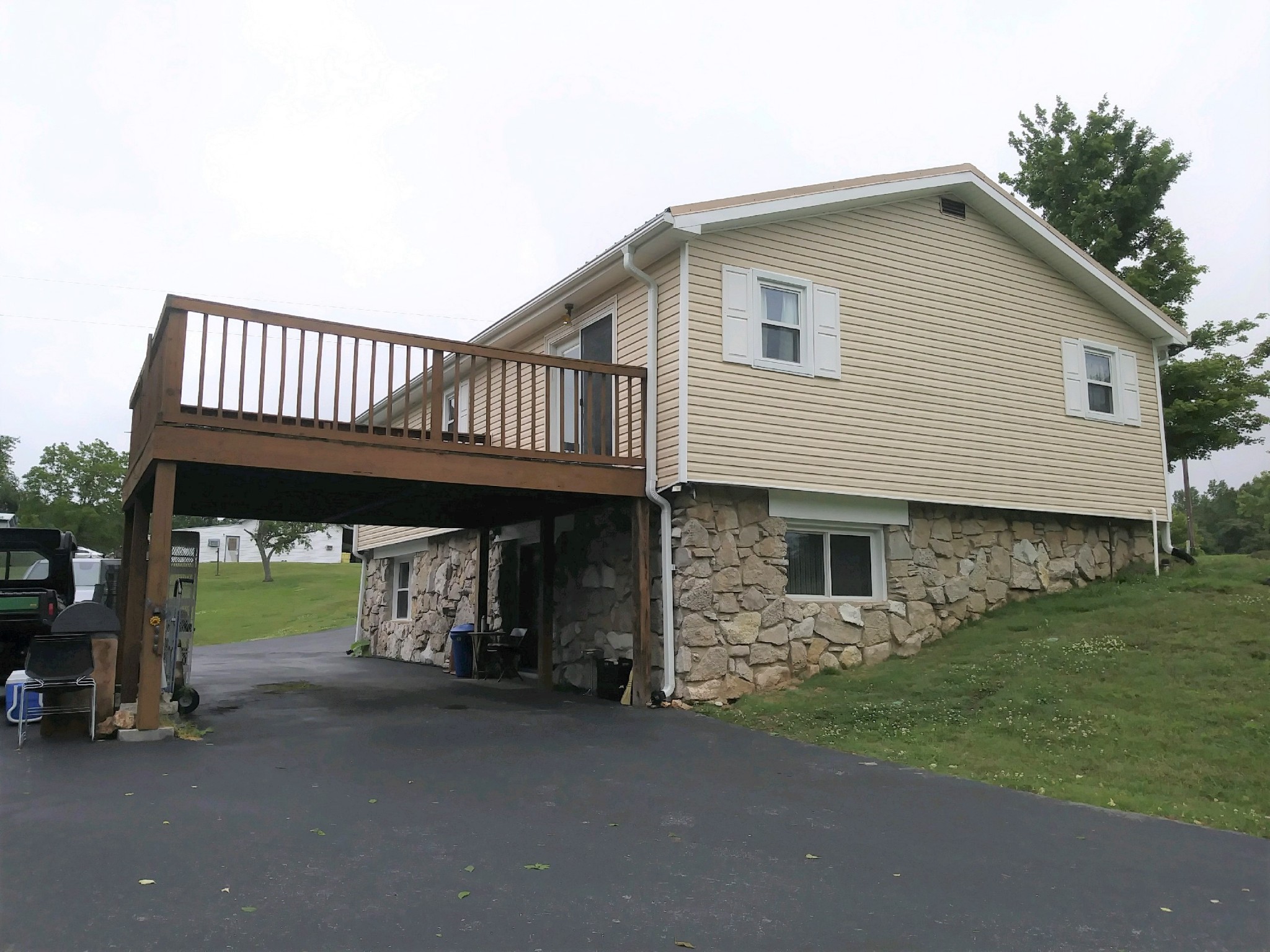 258 Union Ridge Road Wartrace, TN 37183 - Photo 1 of 25 a view of a house with a yard and sitting area