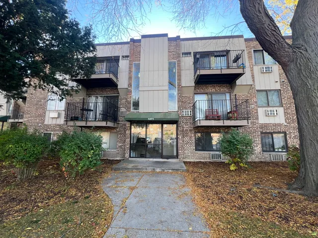 $1,450 | 1471 North Winslowe Drive, Unit 103, Palatine, IL 60074