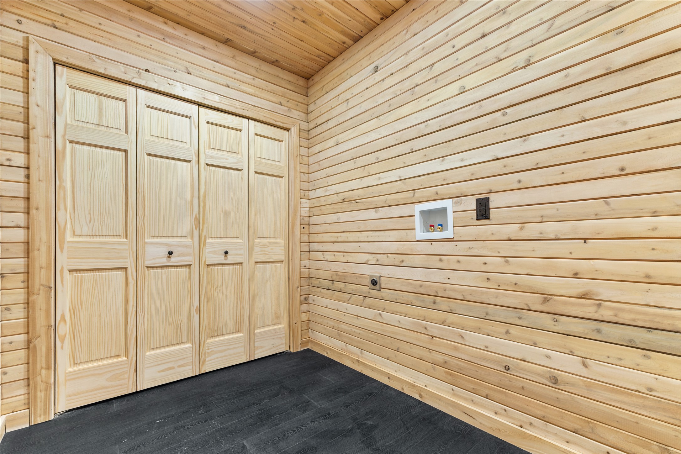 8498 East Lake Road Erie, PA 16511 - Photo 24 of 37 Gallery Image 24