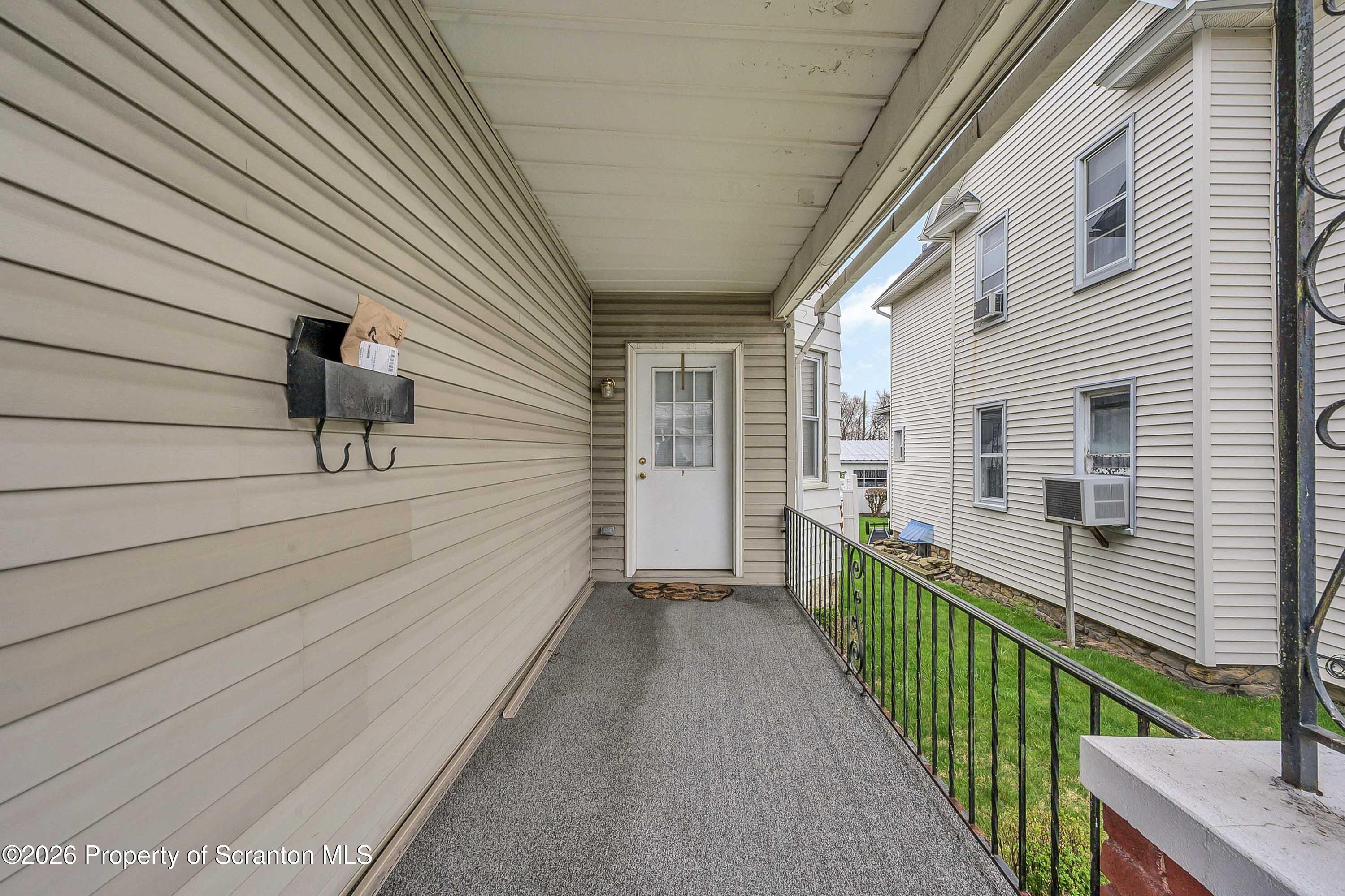 1406 Dorothy Street Scranton, PA 18504 - Photo 4 of 36 Dorothy -4