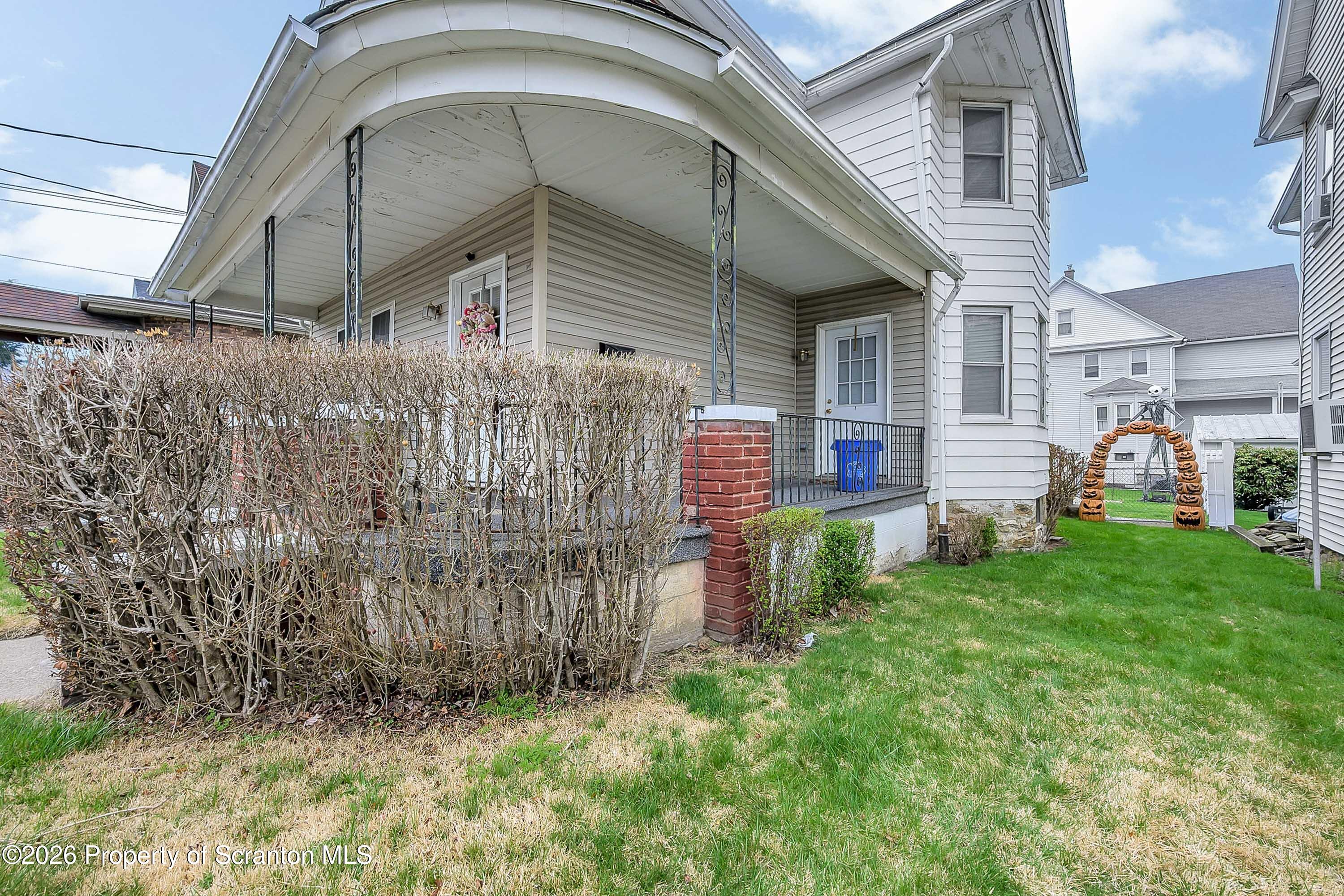 1406 Dorothy Street Scranton, PA 18504 - Photo 9 of 36 Dorothy -9