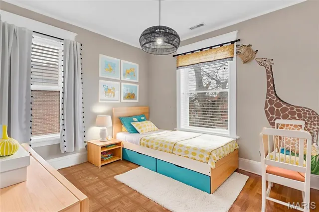 $300,000 | 5854 Waterman Boulevard, St. Louis, MO 63112