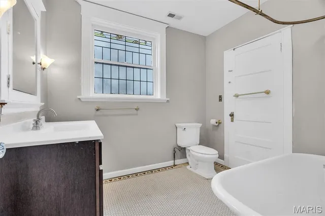 $300,000 | 5854 Waterman Boulevard, St. Louis, MO 63112