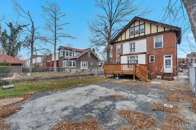 $300,000 | 5854 Waterman Boulevard, St. Louis, MO 63112